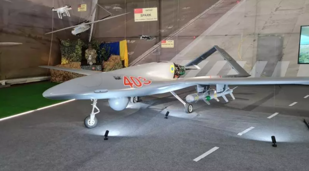 Culmea ipocriziei. Rusia se laudă cu o dronă Bayraktar TB2 falsă, afirmând că a fost „capturată” de la ucraineni
